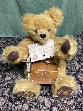 Kenmann Bear “ Sonneberg museum’s bear American Edition 107/500A